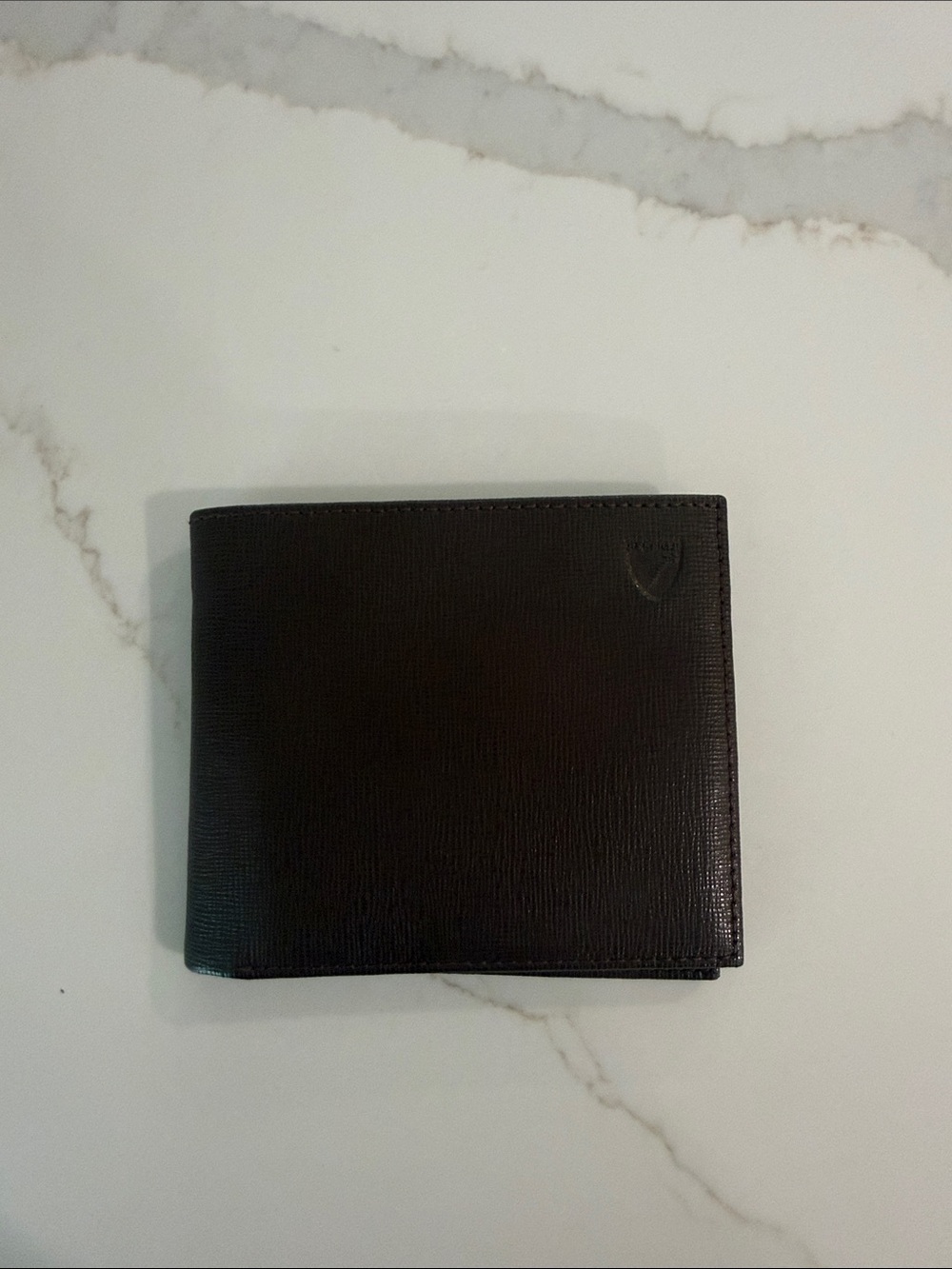 Classic Brown Leather Bi-Fold Wallet - Men